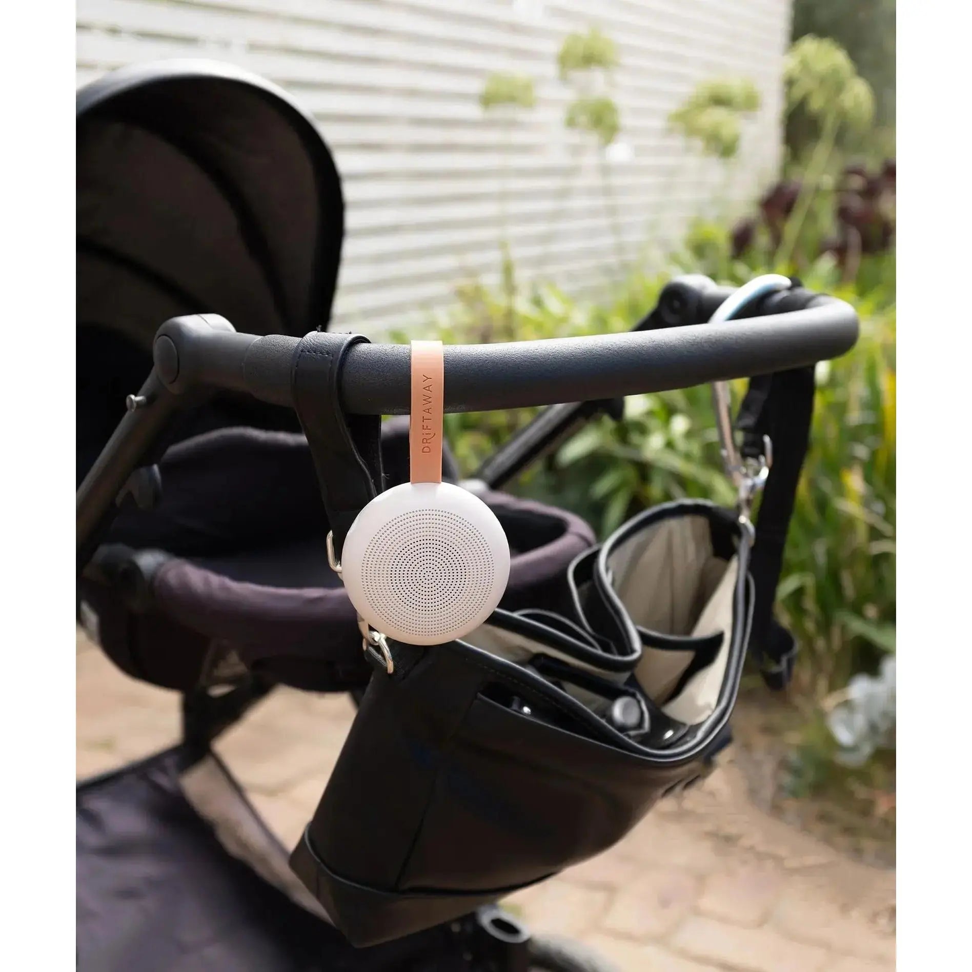 ergoPouch Drift Away White Noise Machine - Blush  
