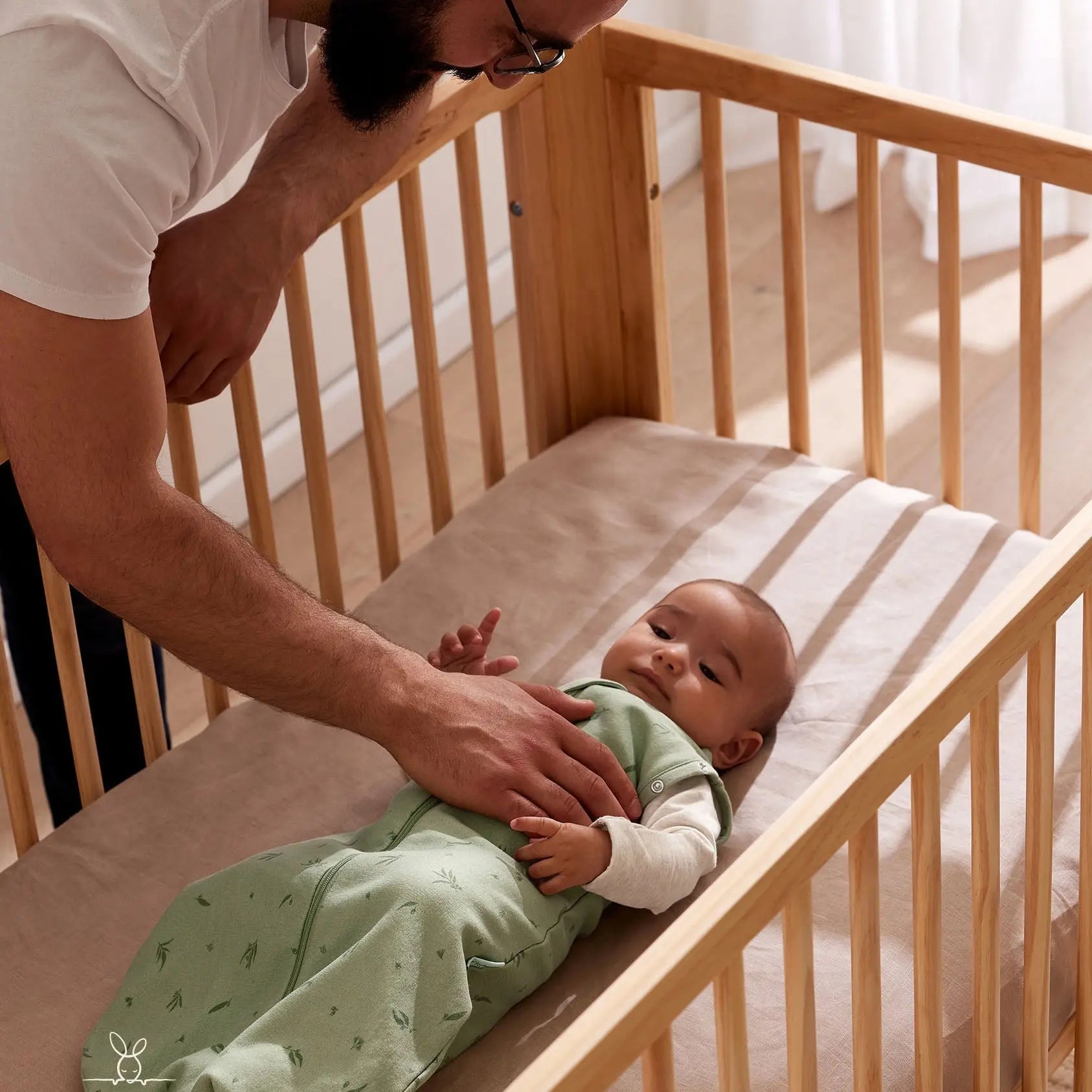 ergoPouch Lyra Convertible Cot Beechwood