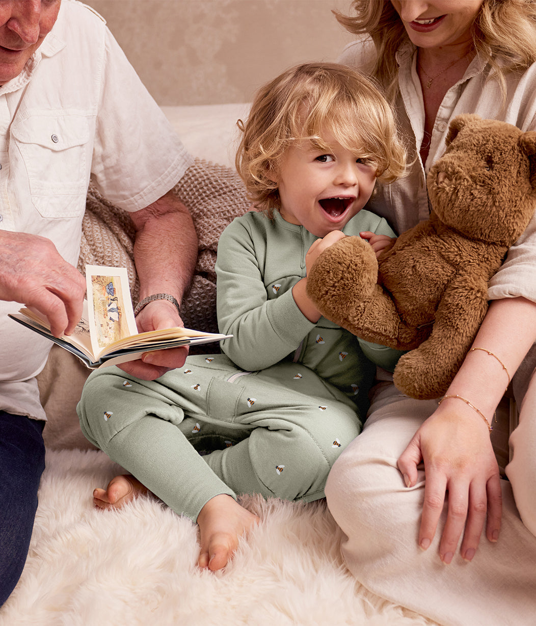 Love to Dream Sleep Suit 2.5 TOG — heart-shaped grip pad detail on fold-over foot cover
