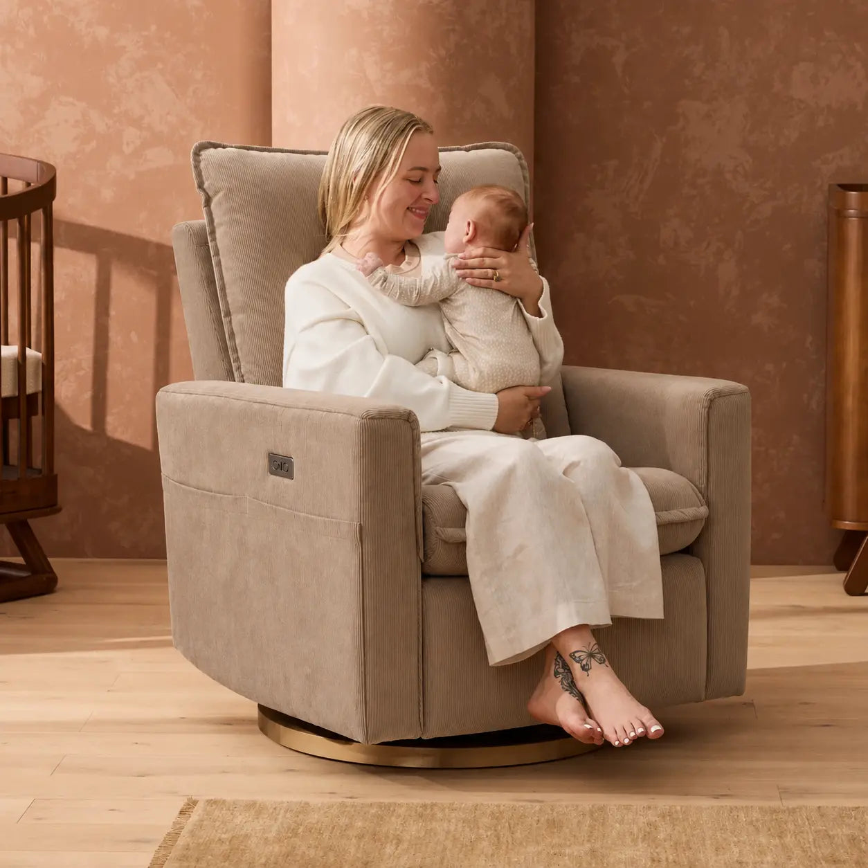 il Tutto Frankie Electric Recliner Glider Chair – Corduroy  