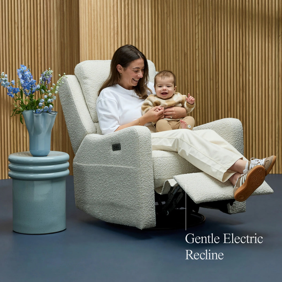 iL Tutto Henry Plus nursing chair integrated back massage