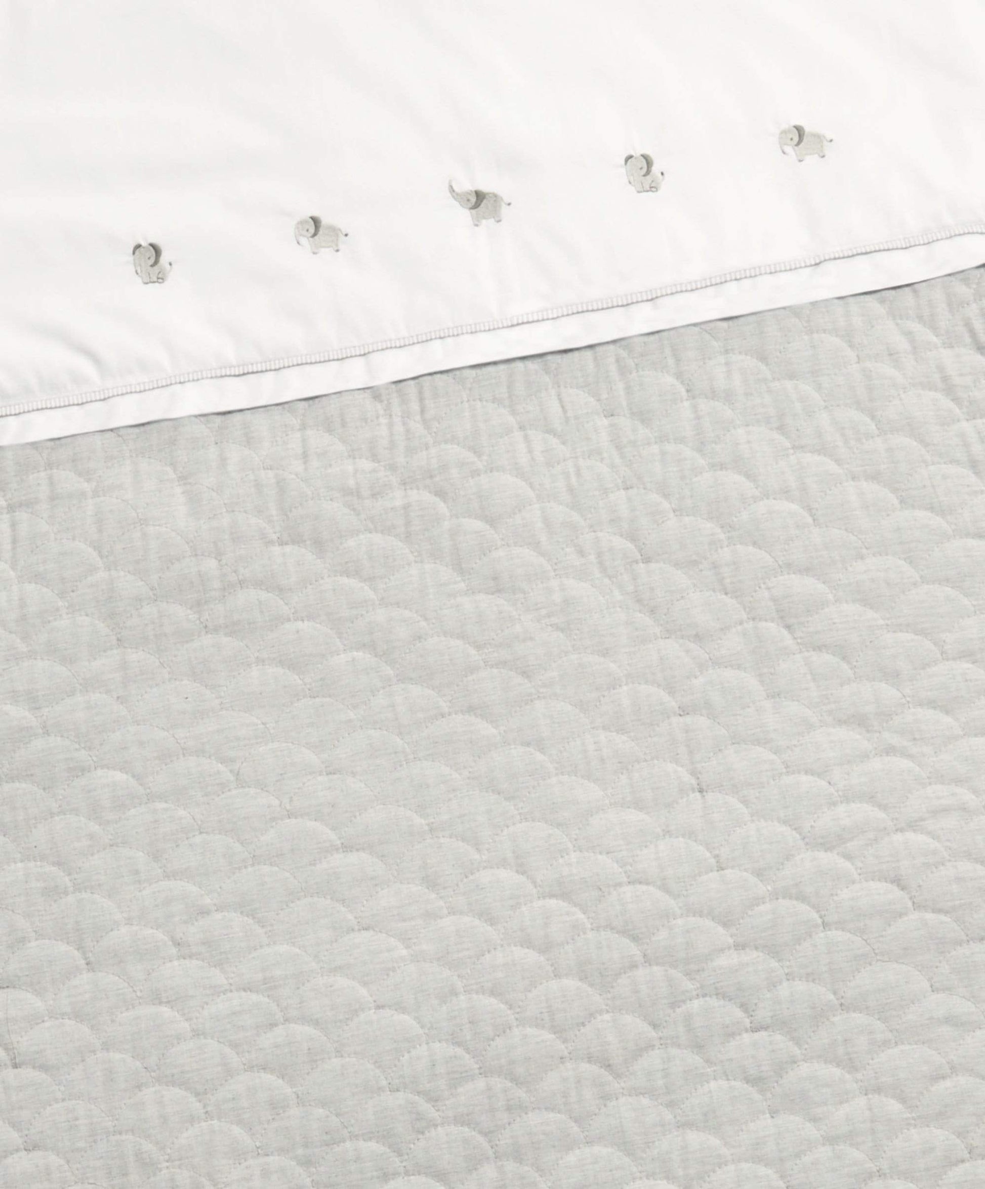 WTTW Elephant 4 Tog Quilt — scallop quilted chambray detail, W110 × L120cm, 12 months+