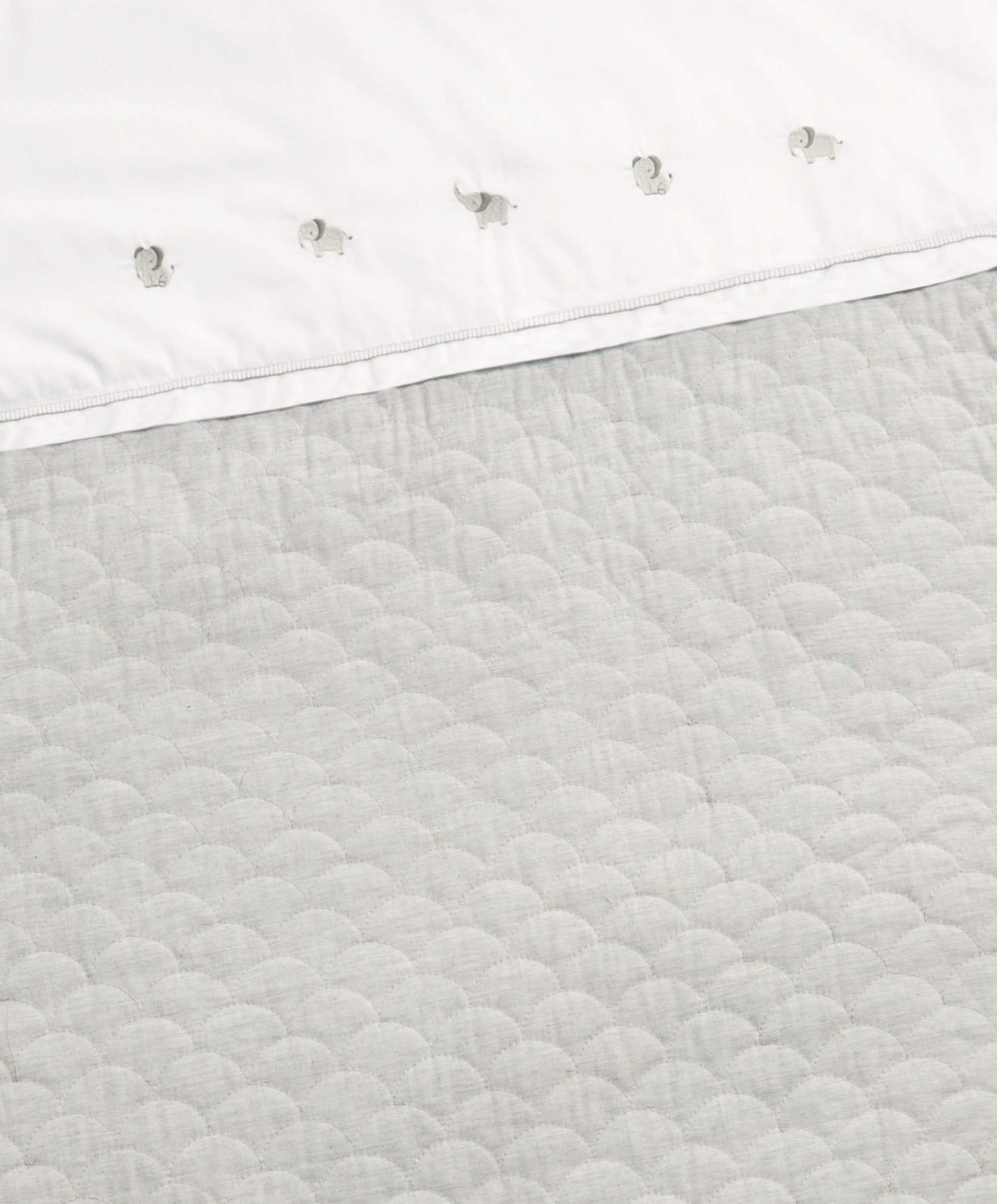 WTTW Elephant 4 Tog Quilt — scallop quilted chambray detail, W110 × L120cm, 12 months+