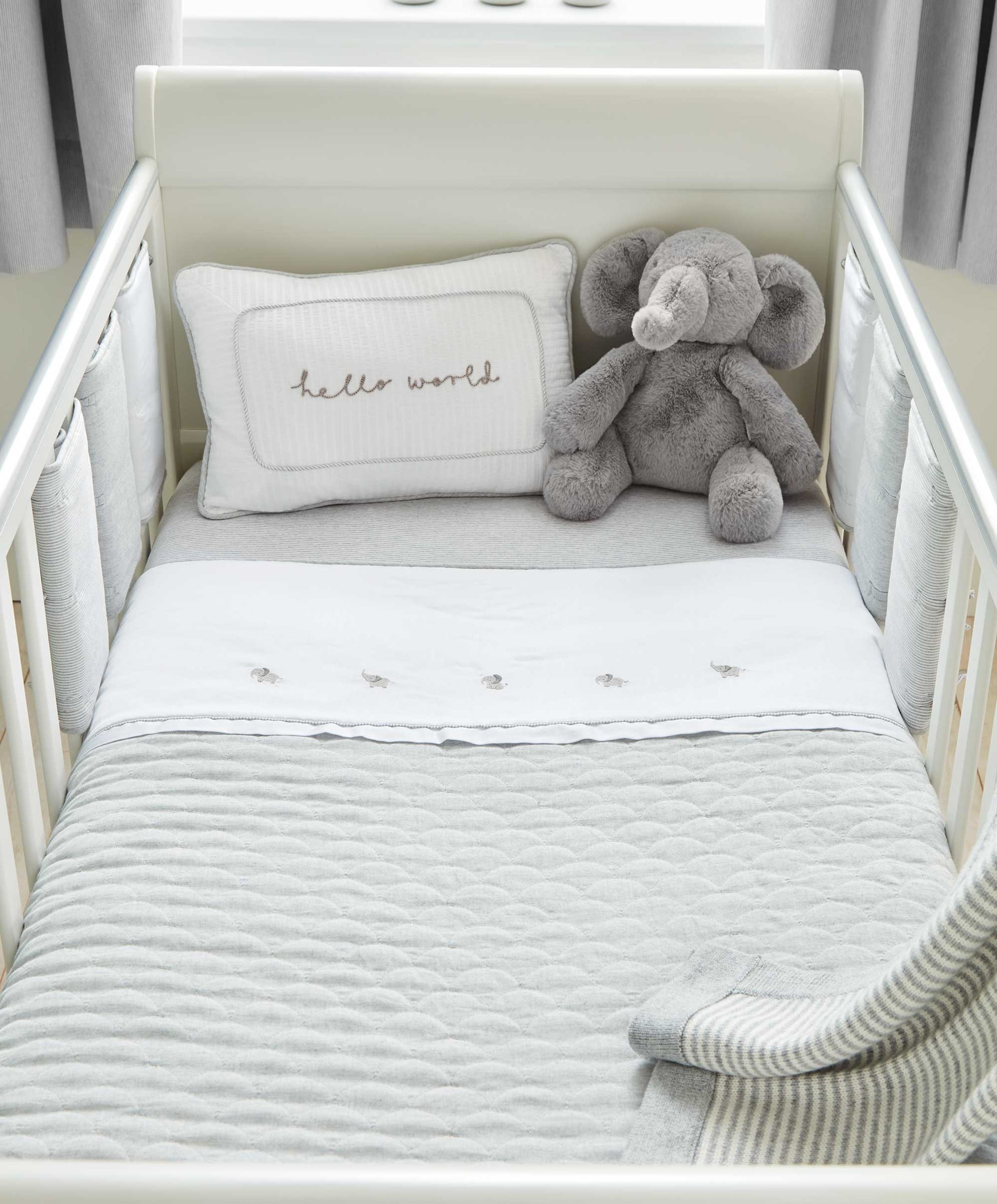 Mamas & Papas WTTW Elephant Quilt folded — machine washable, fits W60–70cm × L120–140cm cots