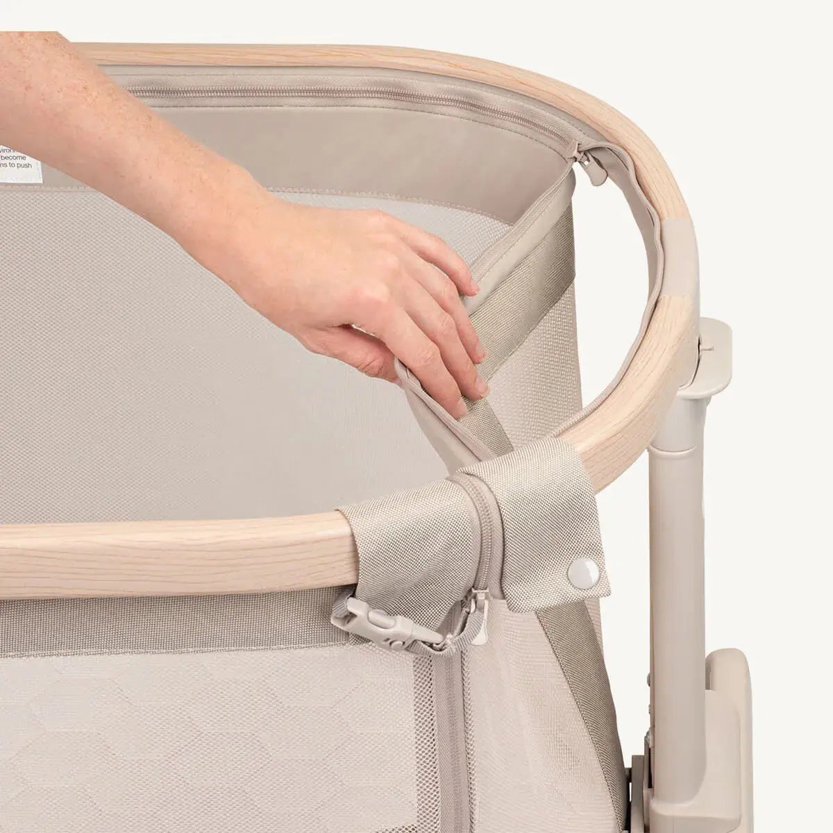 Maxi Cosi Iora Air Bedside Sleeper