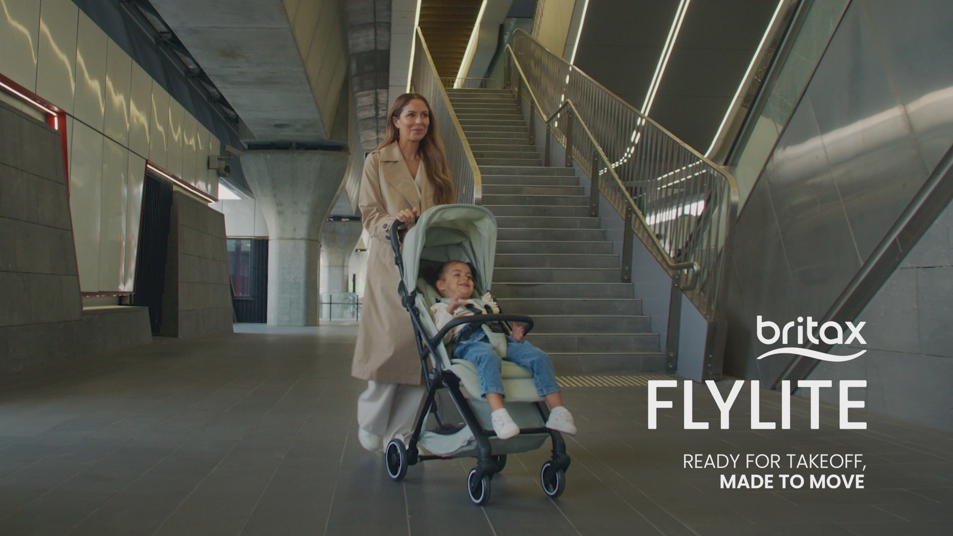 Load video: Britax Flylite Travel Stroller - Raven Black