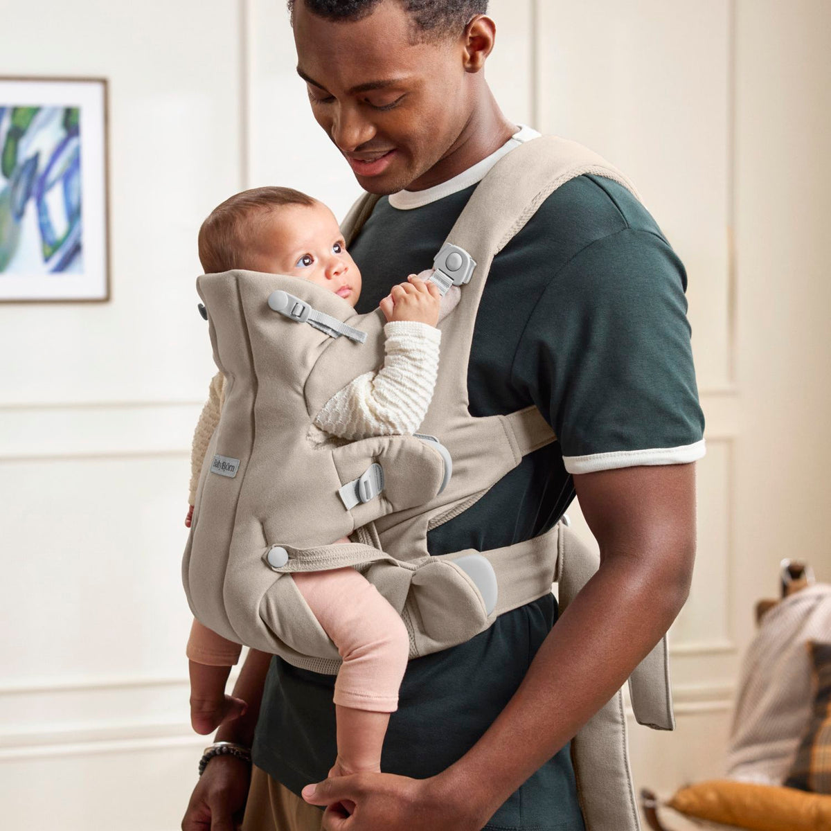 BabyBjorn Baby Carrier Hold Sand Grey – soft wrap-around fit