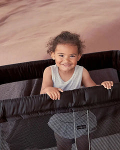 BabyBjorn Travel Cot Easy Go