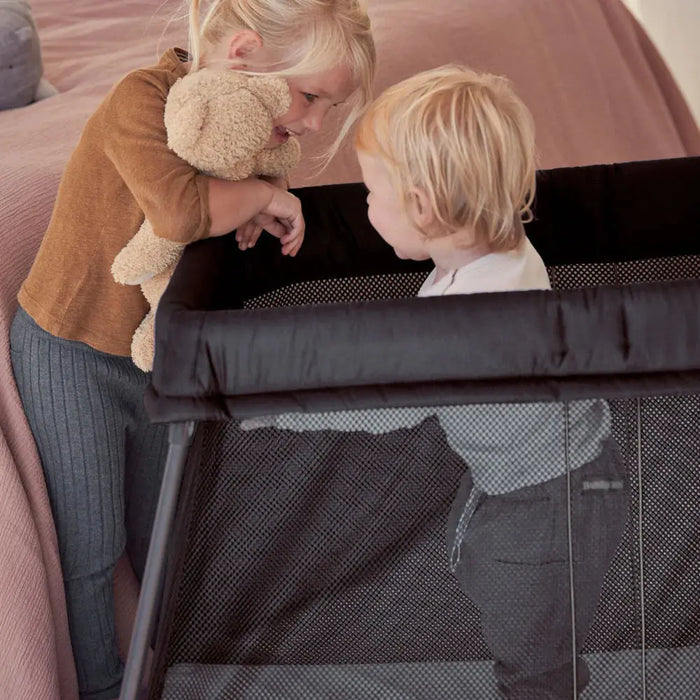 BabyBjorn Travel Cot Easy Go Baby Little Planet