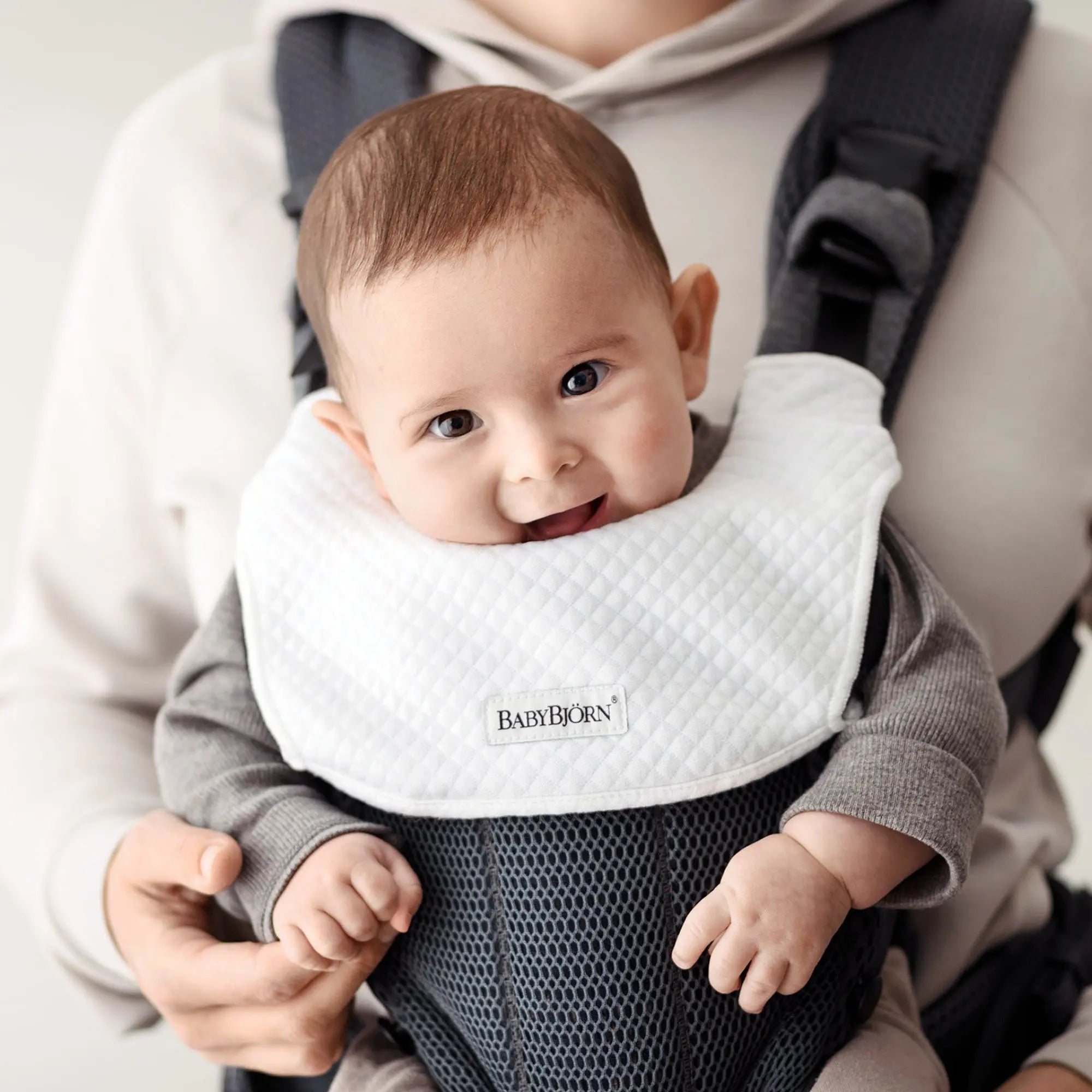 BabyBjorn Baby Carrier Harmony Bib Babybjorn