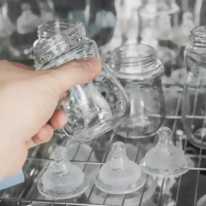 Small nipple baby deals bottle