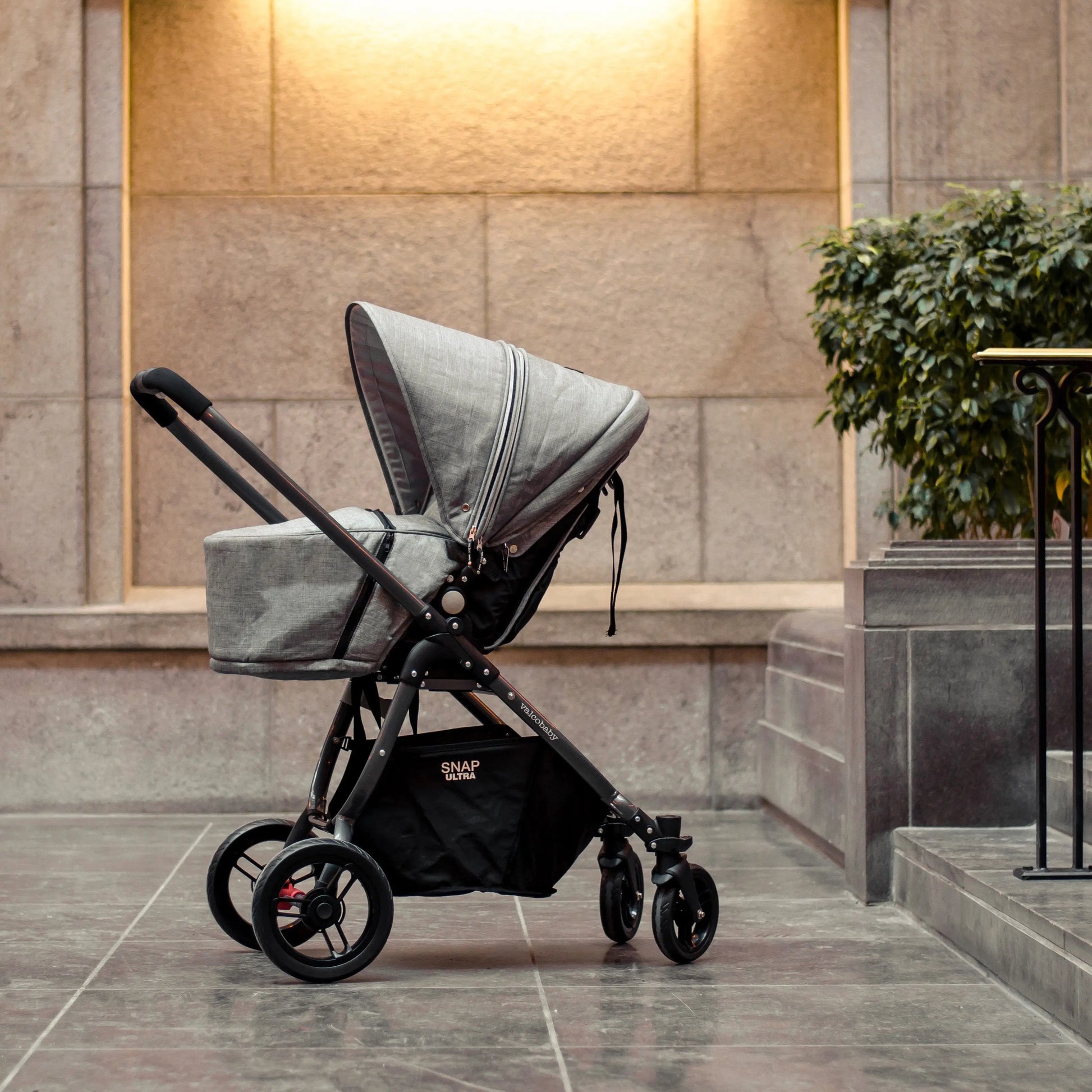 Valco Baby Snap Ultra-Baby Little Planet